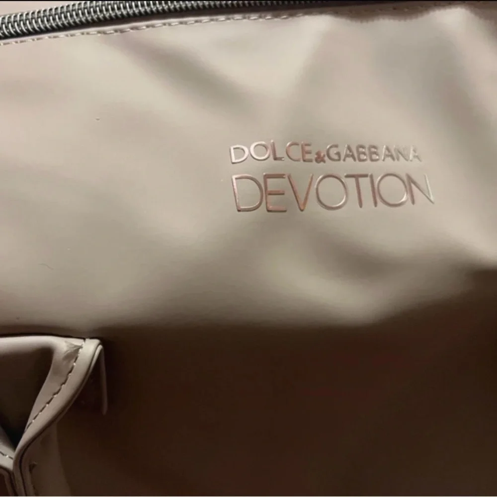 Dolce & Gabbana Devotion Weekender Duffle Travel Bag Taupe GWP - Picture 2 of 7